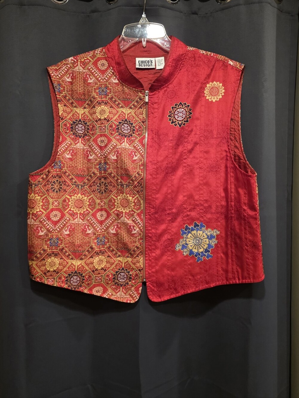 Chico's Design Silk Red Asian Inspired Full Zip Vest